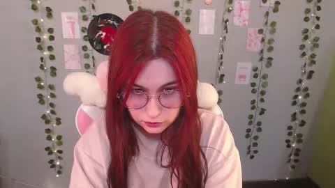 Snapshot of sarakinski chatting on 01-05-26, 05:27 Sara online show from 01-05-26, 05:27