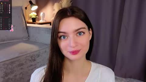 Snapshot of sarakinsly chatting on 12-01-25, 06:07 Rosie online show from 12-01-25, 06:07