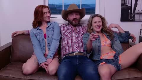 Back from Vacay  Follow for more here  online show from 03-08-25, 02:12