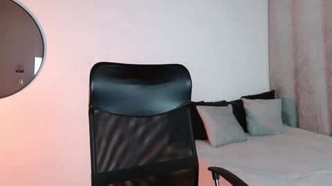 saramilf_69 online show from 12-20-24, 04:14