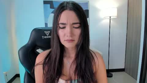 I am Sara  online show from 07-12-26, 02:08