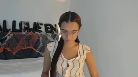 Sara online show from 10-21-25, 08:09