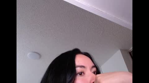 Snapshot of sarasantoss chatting on 03-24-26, 10:37 Sara Santos online show from 03-24-26, 10:37