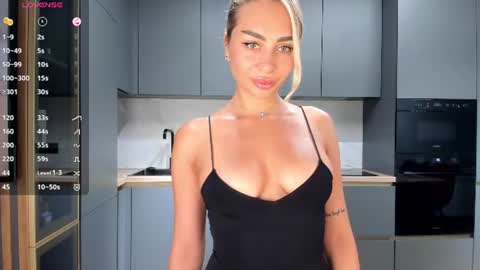 Sara online show from 07-02-26, 01:38