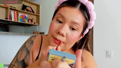 Sara  sarasmithfun by instagram online show from 01-16-25, 08:03