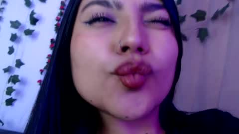 sarastonesx online show from 06-16-26, 10:34