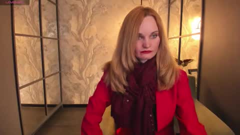 Snapshot of sarasubtlety chatting on 12-13-25, 07:53 Sara online show from 12-13-25, 07:53