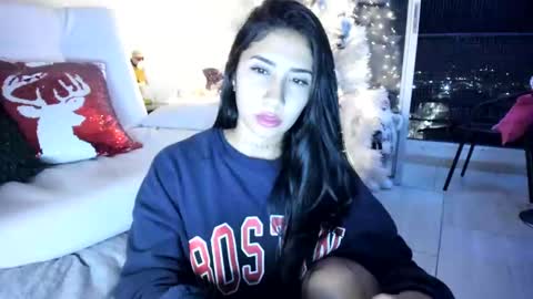 Snapshot of saratukkerr chatting on 12-22-24, 09:22 saratukkerr online show from 12-22-24, 09:22