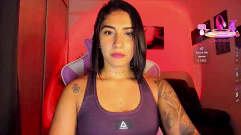 Snapshot of saratukkerr chatting on 11-13-25, 05:50 saratukkerr online show from 11-13-25, 05:50