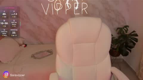   - independient model online show from 11-01-25, 01:51