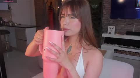   - independient model online show from 06-20-26, 02:14
