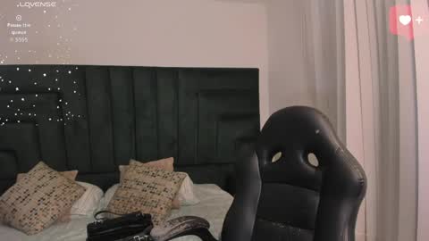      online show from 05-10-26, 12:27