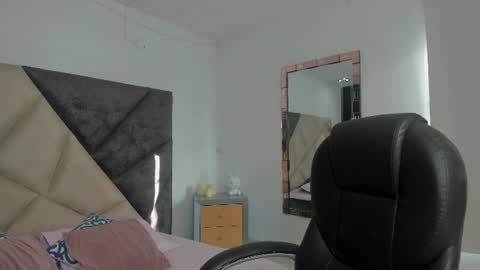      online show from 07-02-26, 12:22