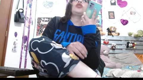 Sara Jimenez online show from 12-17-24, 11:17