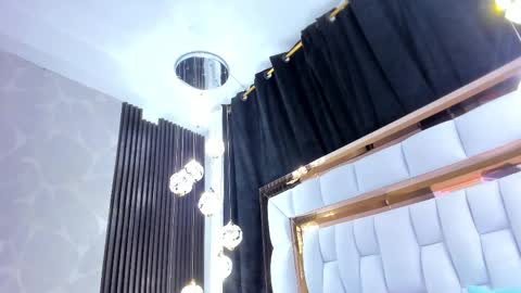 Saray online show from 10-17-25, 07:49