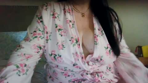 Sara online show from 07-04-26, 02:23