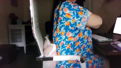 Sara online show from 08-06-26, 06:43