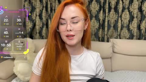 Snapshot of sargonium909 chatting on 09-28-25, 04:45 Veronika online show from 09-28-25, 04:45