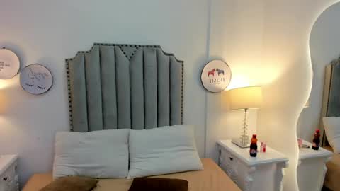 Snapshot of sarit_ chatting on 05-01-26, 11:48 sarit_ online show from 05-01-26, 11:48