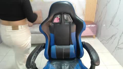 Sara  online show from 04-09-26, 08:25