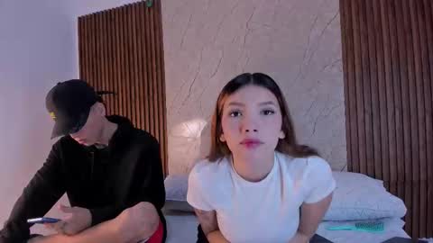  SARIYA Y ALEXIS  online show from 03-24-26, 11:15