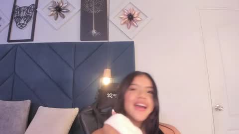 Snapshot of sarita_hills chatting on 12-18-24, 06:10 Sara online show from 12-18-24, 06:10
