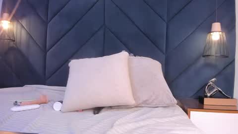 Snapshot of sarita_hills chatting on 01-04-25, 09:32 Sara online show from 01-04-25, 09:32