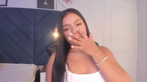 Snapshot of sarita_hills chatting on 01-08-25, 03:29 Sara online show from 01-08-25, 03:29