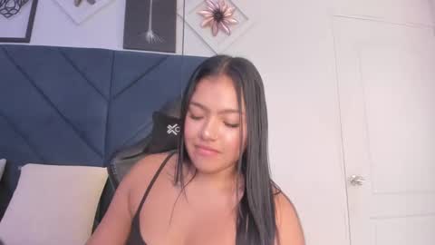 Snapshot of sarita_hills chatting on 01-11-25, 09:57 Sara online show from 01-11-25, 09:57