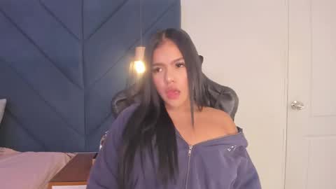 Snapshot of sarita_hills chatting on 02-05-25, 03:55 Sara online show from 02-05-25, 03:55