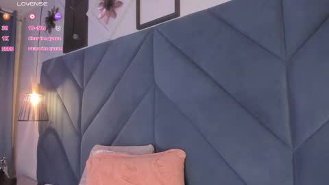 Snapshot of sarita_hills chatting on 02-14-25, 10:38 Sara online show from 02-14-25, 10:38