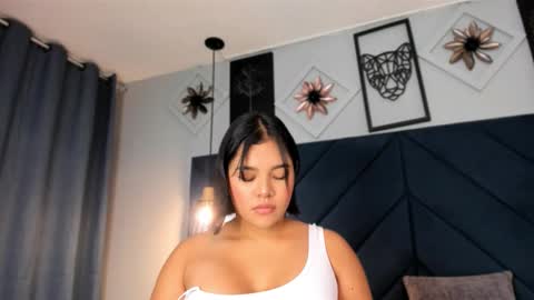 Sara  online show from 02-21-26, 04:57