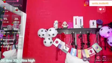 Snapshot of sarita_moller chatting on 06-18-26, 09:14 Sarita Moller online show from 06-18-26, 09:14