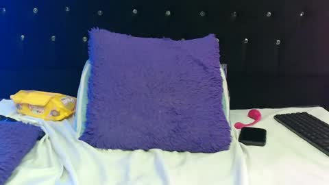 Snapshot of sarita_multisquirt chatting on 02-08-25, 07:37 Sara online show from 02-08-25, 07:37