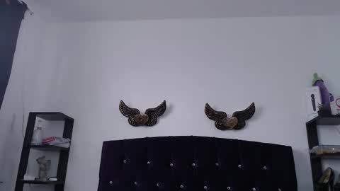 Snapshot of sarita_multisquirt chatting on 10-08-25, 07:00 Sara online show from 10-08-25, 07:00