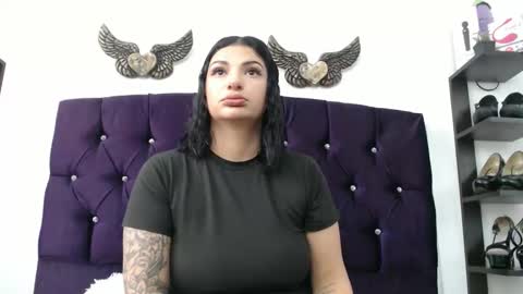 Snapshot of sarita_multisquirt chatting on 11-04-25, 11:42 Sara online show from 11-04-25, 11:42