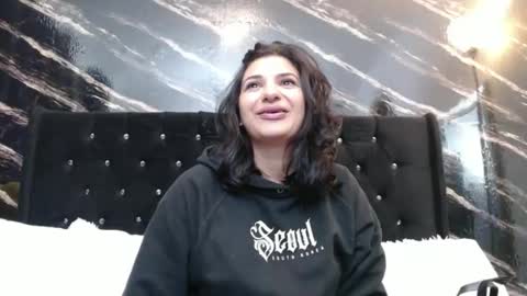 Snapshot of sarita_multisquirt chatting on 05-06-26, 05:14 Sara online show from 05-06-26, 05:14