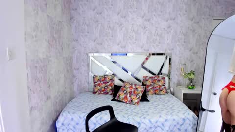 sarah online show from 10-03-25, 08:50