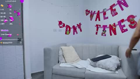 Snapshot of saritadolly_ chatting on 02-16-25, 04:20 Sara Cute online show from 02-16-25, 04:20