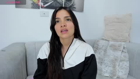 Snapshot of saritadolly_ chatting on 03-01-25, 03:53 Sara Cute online show from 03-01-25, 03:53