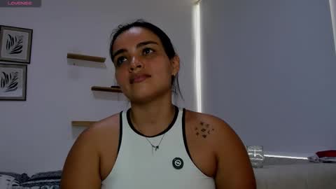 Snapshot of saritadolly_ chatting on 12-14-25, 09:08 Sara Cute online show from 12-14-25, 09:08