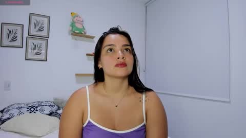 Snapshot of saritadolly_ chatting on 02-23-26, 04:10 Sara Cute online show from 02-23-26, 04:10