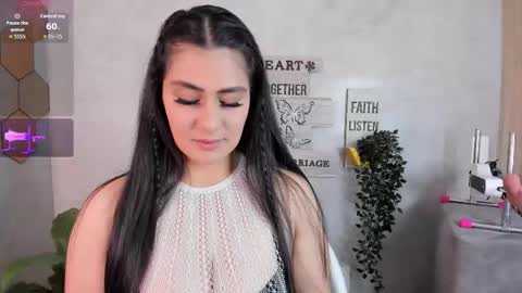 Snapshot of saritas_ chatting on 01-11-26, 02:49 SARA online show from 01-11-26, 02:49