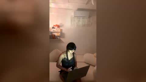 Snapshot of sarmidai chatting on 03-10-26, 04:06 sarmidai online show from 03-10-26, 04:06