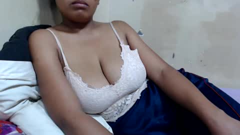 saronette online show from 12-18-24, 10:08