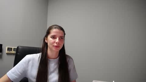 Snapshot of sarra_rich chatting on 09-24-25, 08:17 Rich online show from 09-24-25, 08:17