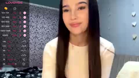 Snapshot of sary_vibe chatting on 10-21-25, 03:13 Valentina online show from 10-21-25, 03:13