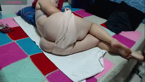 Snapshot of sarybate chatting on 03-26-26, 08:14 Sary.. online show from 03-26-26, 08:14