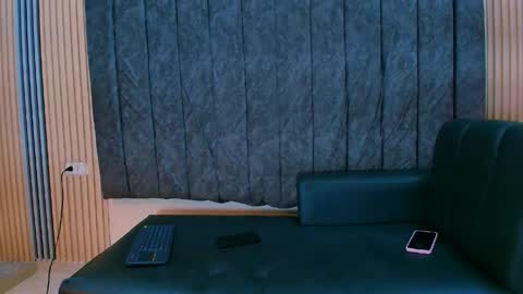 Snapshot of sasha_and_lia chatting on 05-31-26, 01:18 sasha_and_lia online show from 05-31-26, 01:18