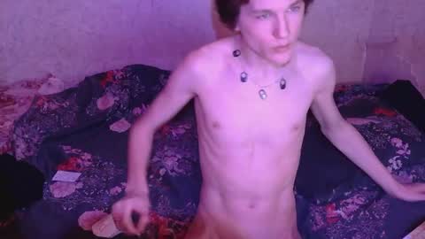 Snapshot of sasha_bb21 chatting on 05-11-26, 05:43 sasha_bb21 online show from 05-11-26, 05:43
